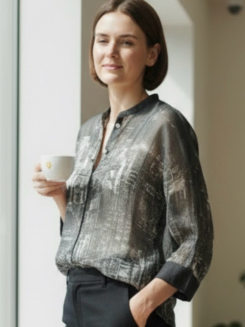 Vintage Max Volmáry Manhattan NY Cityscape Blouse
